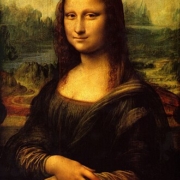 Mona_Lisa Mona Lisa ist ein weltberühmtes Ölgemälde von Leonardo da Vinci aus der Hochphase der italienischen Renaissance Anfang des 16. Jahrhunderts. Das auf Italienisch als La Gioconda (‚die Heitere‘) – davon abgeleitet ihr französischer Name La Joconde –